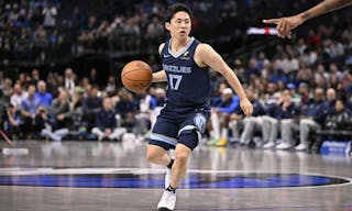 NBA战报：里夫斯44分11助，八村塁绝杀，湖人123-120猛龙